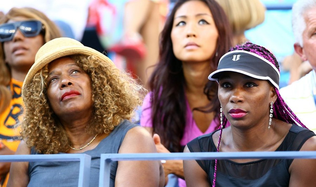 Venus Williams emaga tänavust US Openit vaatamas.