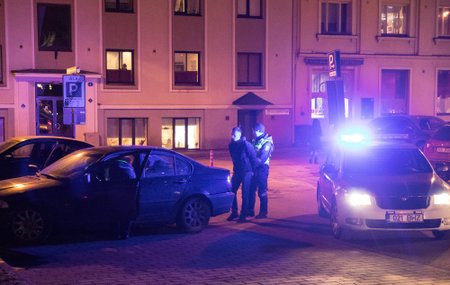 Tallinnas Aedvilja tänaval peeti kinni narkojoobe kahtlusega juht