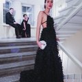 KLÕPSUD | Roberta Einer tähistas kuumalt paljastavas kleidis suursugust sünnipäeva