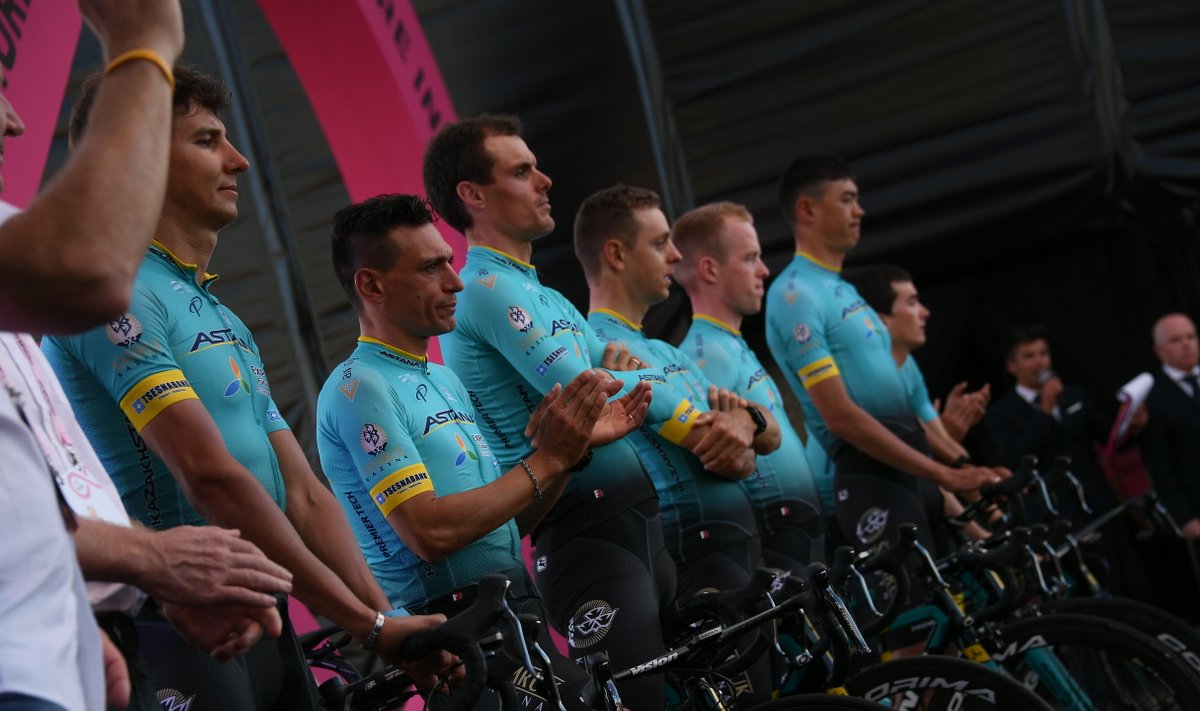 Giro d'Italia 2017 esitusel Astana meeskond