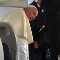 ФОТО и ВИДЕО из самолета: Папа Римский летит в Эстонию