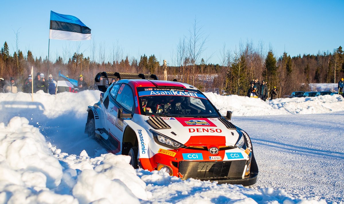 Kalle Rovanperä hoiab SS4 järel neljandat kohta.