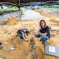 FOTOD | Sillamäe peatänava alt kaevatakse välja iidseid elanikke