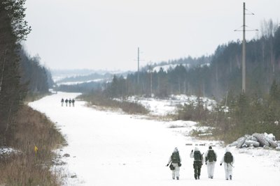 Rännak Sirgala harjutusväljal ehk Peebu kuningriigis. Järgmine kontrollpunkt on umbes kuue kilomeetri kaugusel.