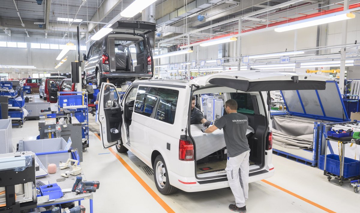 Volkswageni tehas. Saksamaa au ja uhkus, nende autotööstus, on löögi all.