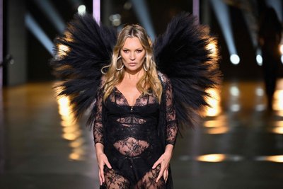 Kate Moss Victoria's Secreti moeshowl