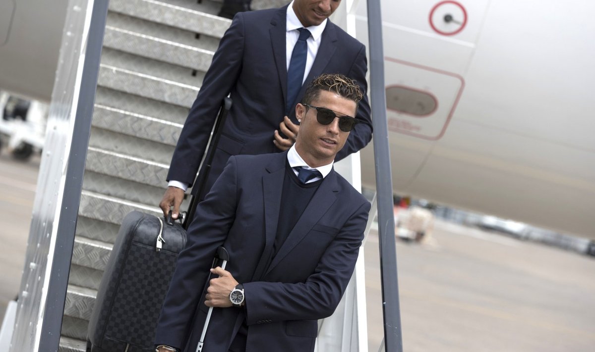 Cristiano Ronaldo saabumas Cardiffisse.