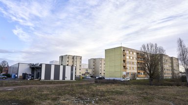 Võru tulistamiseni viisid sassis rahaasjad. Naaber: laskja kopsis ustel, tahtis politsei kutsuda