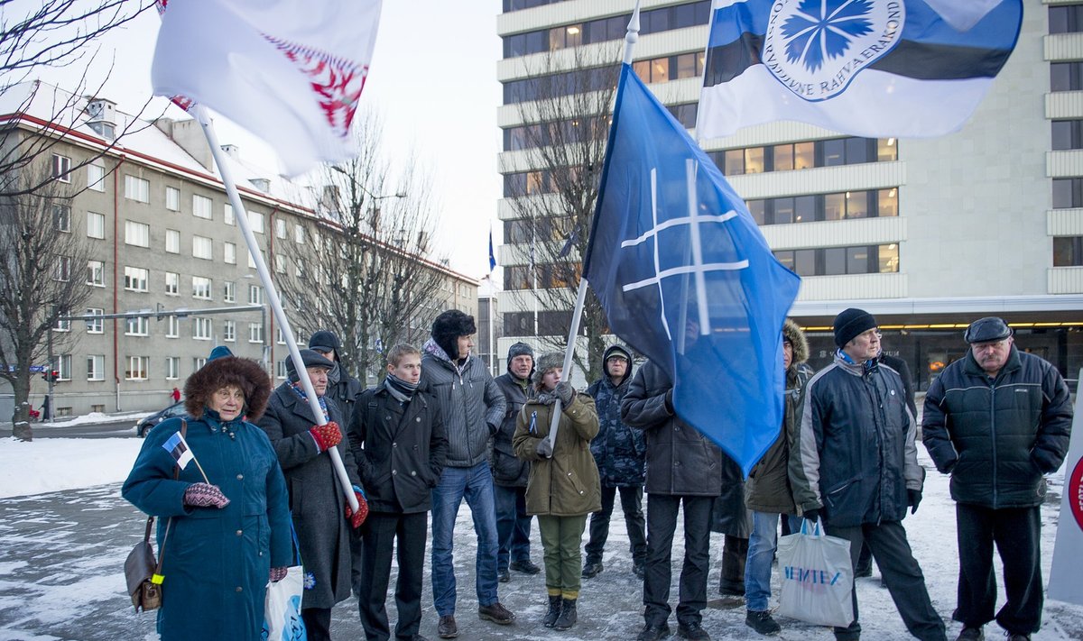 EKRE noortekogu Sinine Äratus meeleavaldusel Tallinnas
