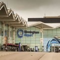 VIDEO | Kaos Birminghami lennujaamas. Turvakontrolli järjekord ulatus lennujaamast välja, inimesed ootasid kontrolli läbimiseks tunde 