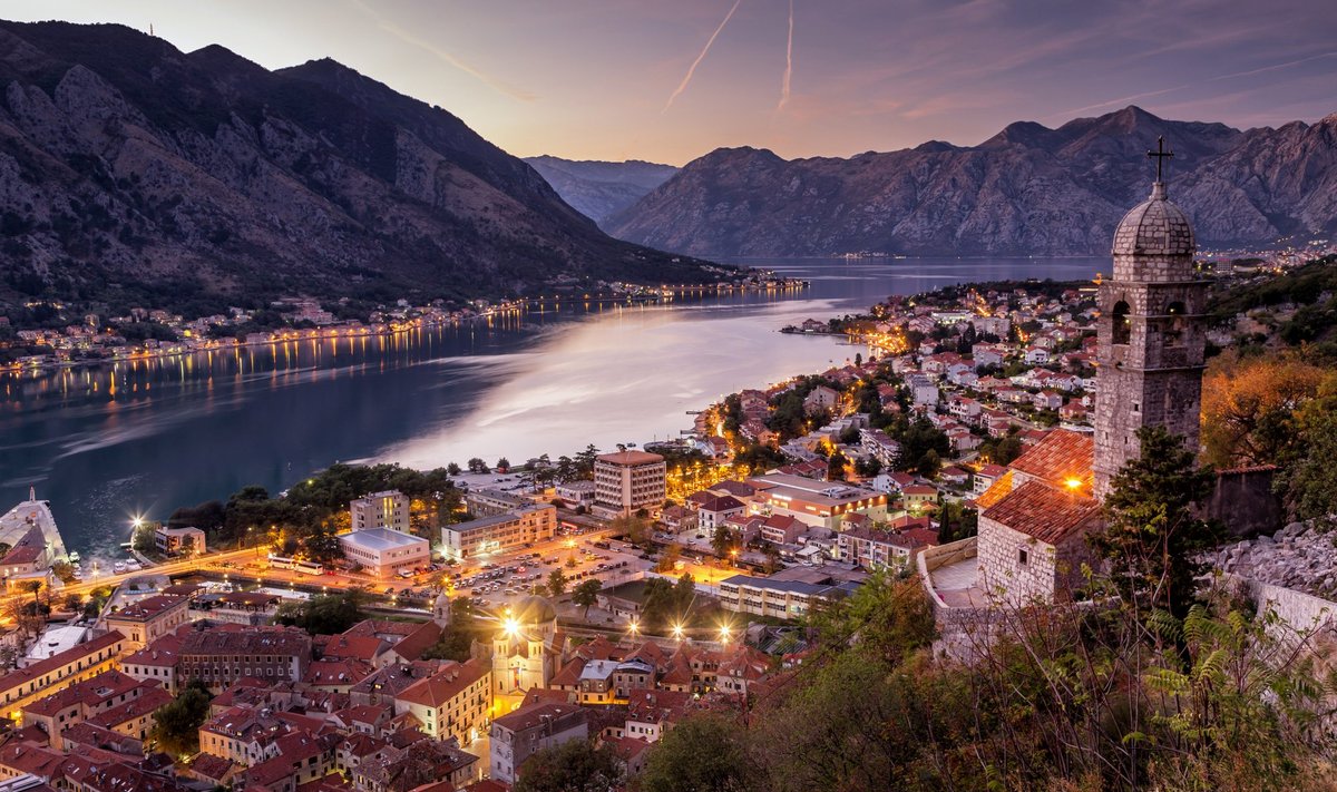 Montenegro reiside müük on kasvanud suurusjärgus poole võrra, märgib Leedu reisifirma. Pildil Kotori laht.