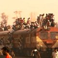 Tasuta ühistransport India moodi: sealne rahvas sõidab rongiga