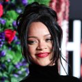 FOTOD | Popstaar Rihanna näitas paljastavate pesupiltidega oma suurepärast vormi
