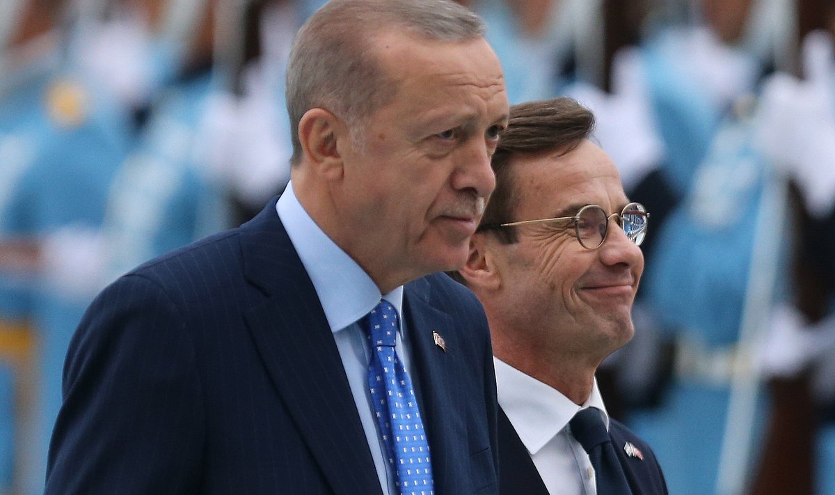 Novembri keskel teatas Türgi riigipea, et ei ole Rootsi liitumiseks NATOga endiselt valmis.