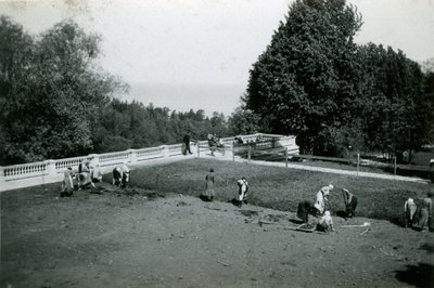 TÖÖHOOS: Oru lossi terrasside korrastamine suvel 1935.