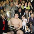 VIDEO: Haru-basho sumoturniiri võitja selgus põneva lisamatšiga