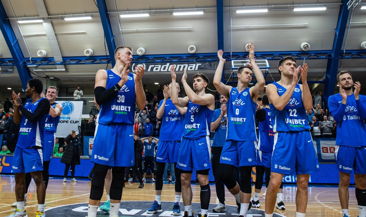 BC Kalev/Cramo pärast edukat eurokohtumist, mis tõi neile koha veerandfinaalis.
