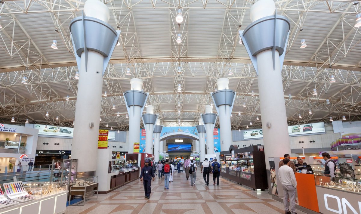 VÕIB-OLLA HALVIM LENNUJAAM MAAKERAL: Kuwait City rahvusvaheline lennujaam.