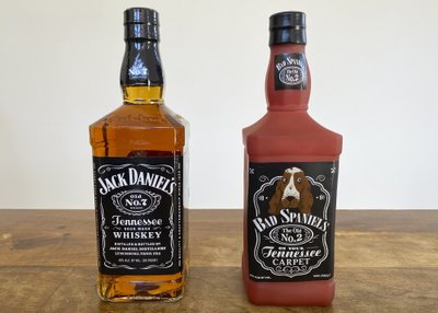 Jack Daniel’si sõnul kahjustab Bad Spanielsi mänguasi nende mainet.