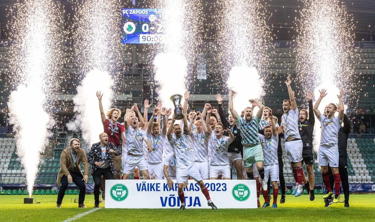Saue JK karikavõitu tähistamas.