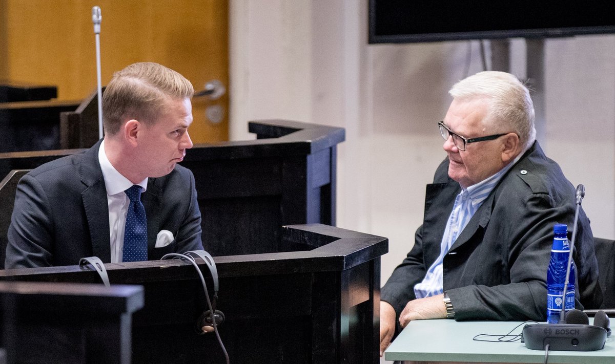 Vandeadvokaat Oliver Nääs ja endne Tallinna linnapea Edgar Savisaar 16. augustil 2017 kohtus
