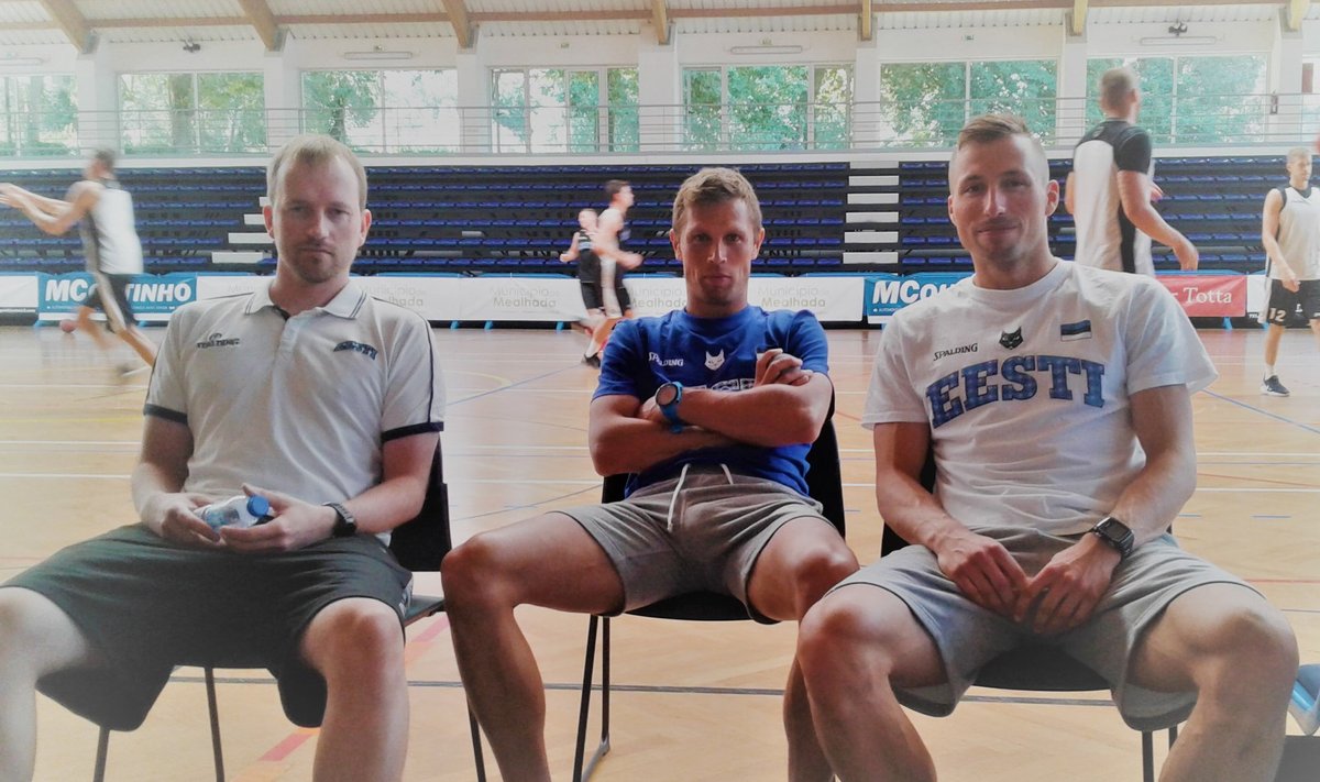Eesti korvpallikoondise abijõud meeskonna treeningul