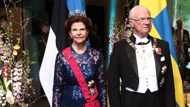 FOTO | Haruldane ühispilt! Rootsi kuningas poseeris kaamerate ees koos kõigi laste ja lapselastega