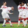 Hollandi ja Horvaatia jalgpallikoondised alustasid kaotusega, Prantsusmaa aga viigiga