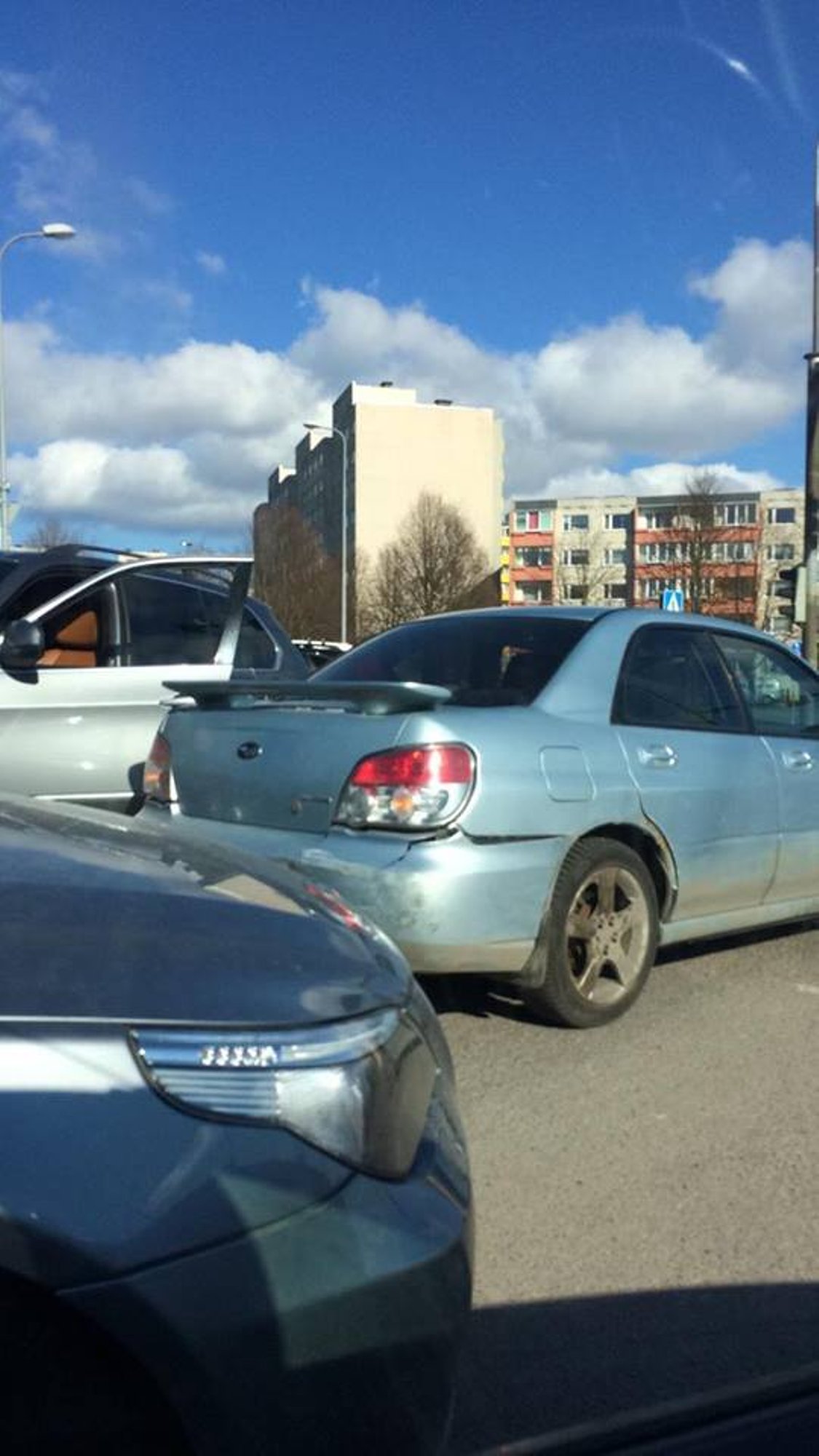 ФОТО: Пенсионерка Валентина из Ласнамяэ вновь попала в аварию, в тот же  день в ее машине разбили стекло - Delfi RUS