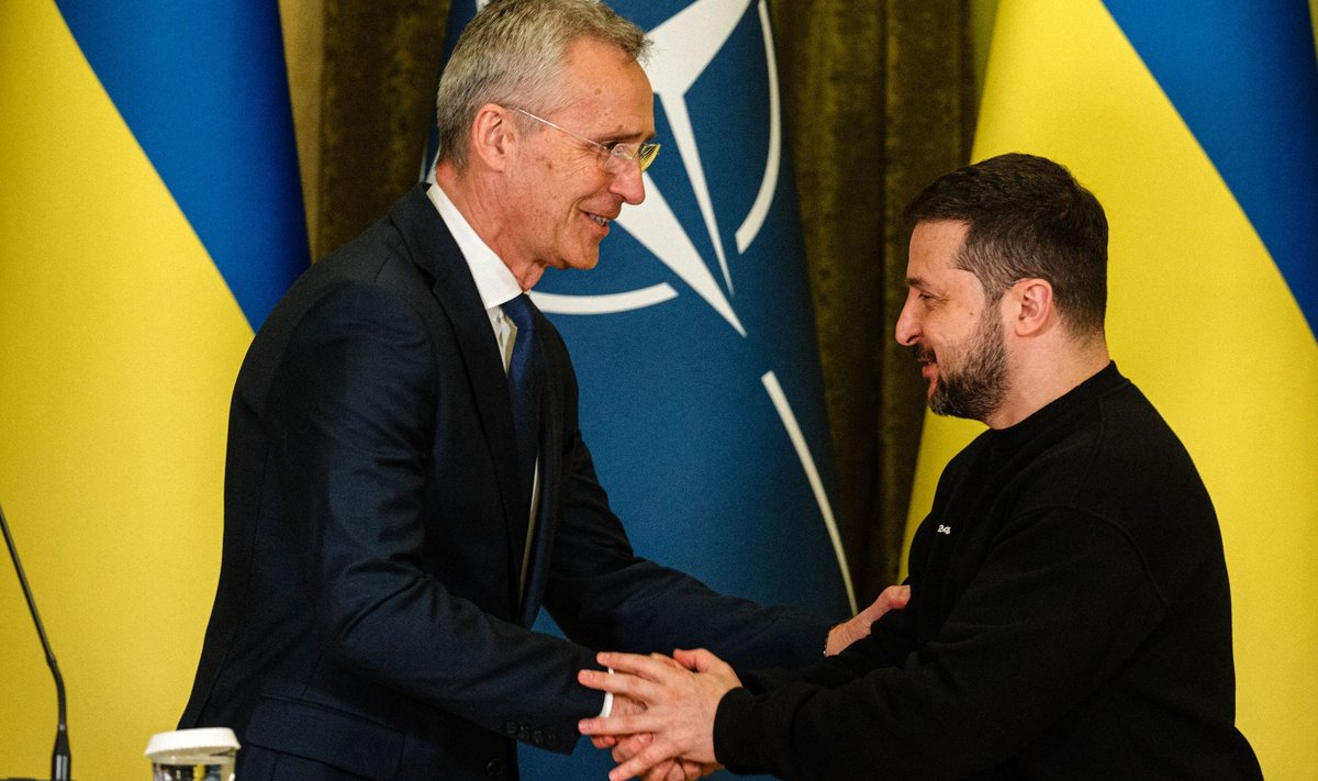 NATO peasekretär Jens Stoltenberg ja Ukraina president Volodõmõr Zelenskõi