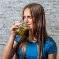6 tervislikku põhjust, miks ei tasu kurgimahla kraanikausist alla valada, vaid see hoopis ära juua