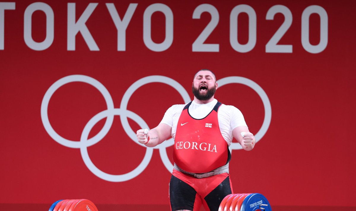 Laša Talahhadze püstitas olümpial kolm maailmarekordit, 500 kg seekord veel ründama ei hakanud.