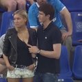 ВИДЕО: Женская грудь возбудила на стадионе вратаря "Зенита"