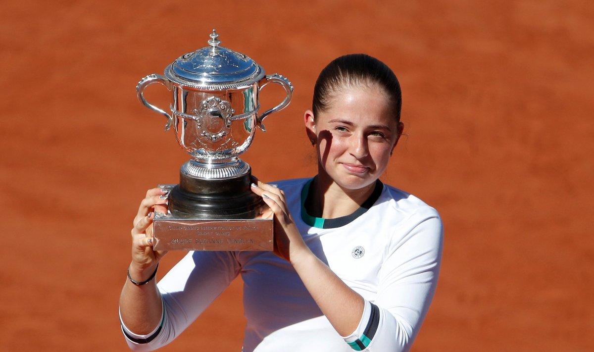 Tänavune French Openi tšempion Jelena Ostapenko.