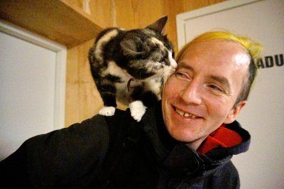 Kretust sai pere kass ja politseinik, kui ta peremehele varjupaigas musi andis