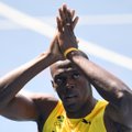 Usain Bolt lonkis rahulikult 200 meetri poolfinaali