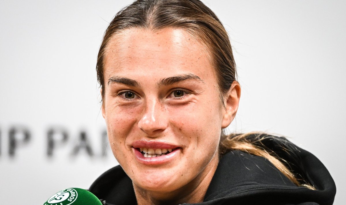 Arina Sabalenka tänasel pressikonverentsil.