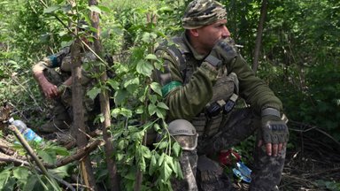 „Eesmärk on Toretski platsdarmi kaitsjad kotti võtta.“ Kas Vene armee läbimurre Otšeretõnes muudab Ukraina sõja käiku?
