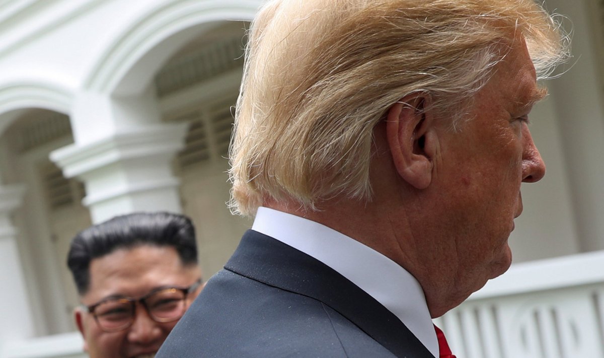 Esiplaanil Trump, tema taga Kim (Foto: REUTERS)