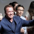 PÄEVA KLÕPS | Arnold Schwarzeneggeri skandaalsest kõrvalsuhtest sündinud poeg taaslavastas oma isa ikoonilise musklipildi
