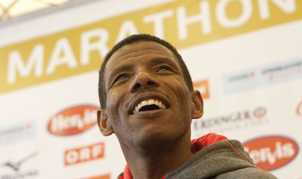 Haile Gebrselassie 13. aprillil Viini maratoni pressikonverentsil.