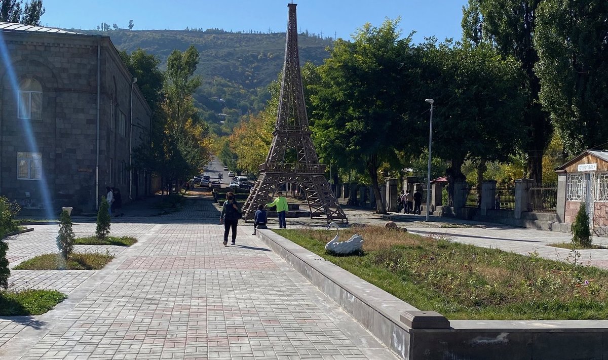 Gorise kesklinnas on oma Eiffeli torn