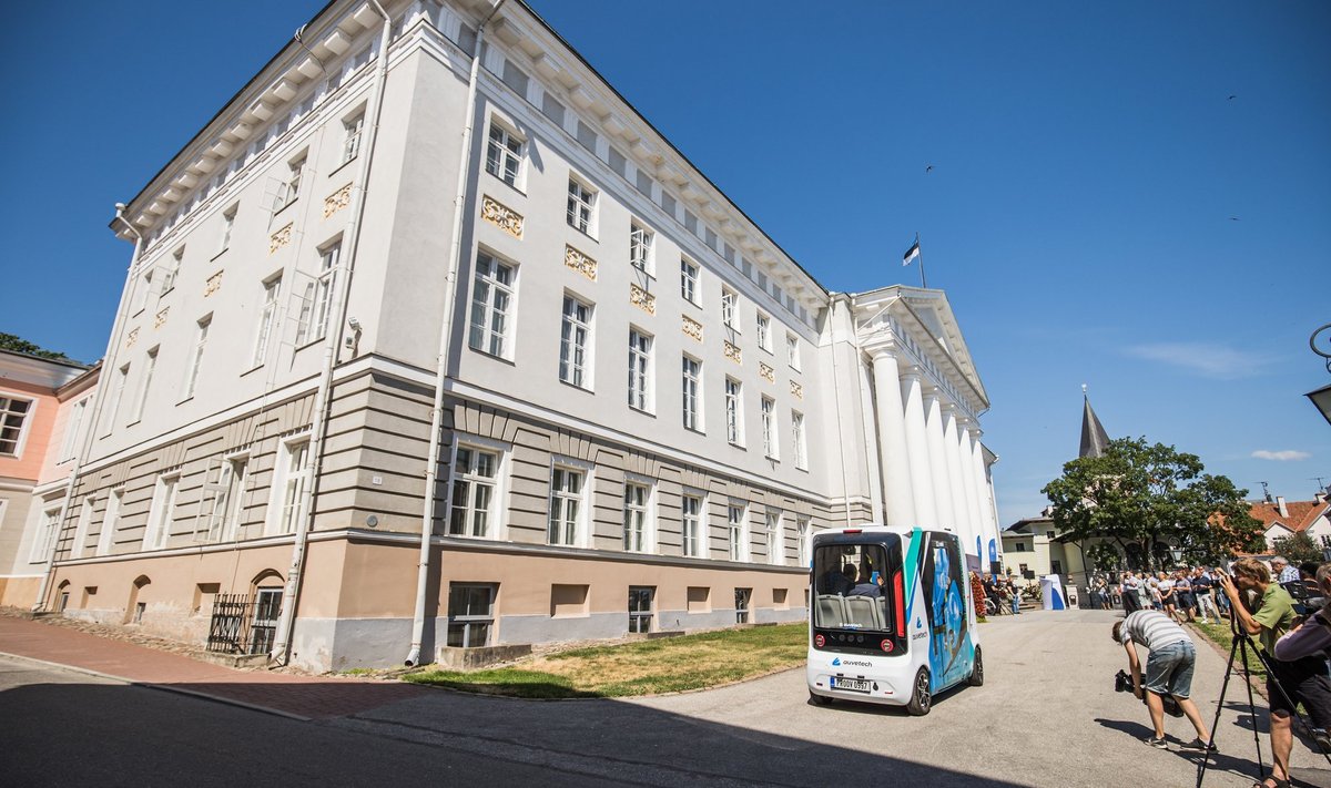 Eestis loodud, maailma esimene autonoomne vesinikusõiduk