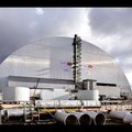 VIDEO: Hiigelsuur sarkofaag tegi 327-meetrise sõidu Tšernobõli tuumajaama peale