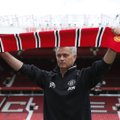 Uus klubi, vanad kombed: Mourinho nõelas ManU esimesel pressikonverentsil Wengerit
