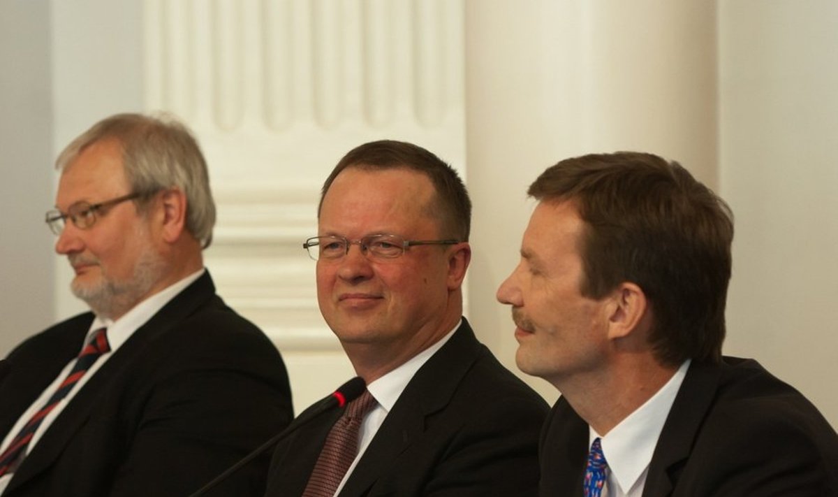 Mart Ustav (vasakul), Toivo Maimets ja Volli Kalm