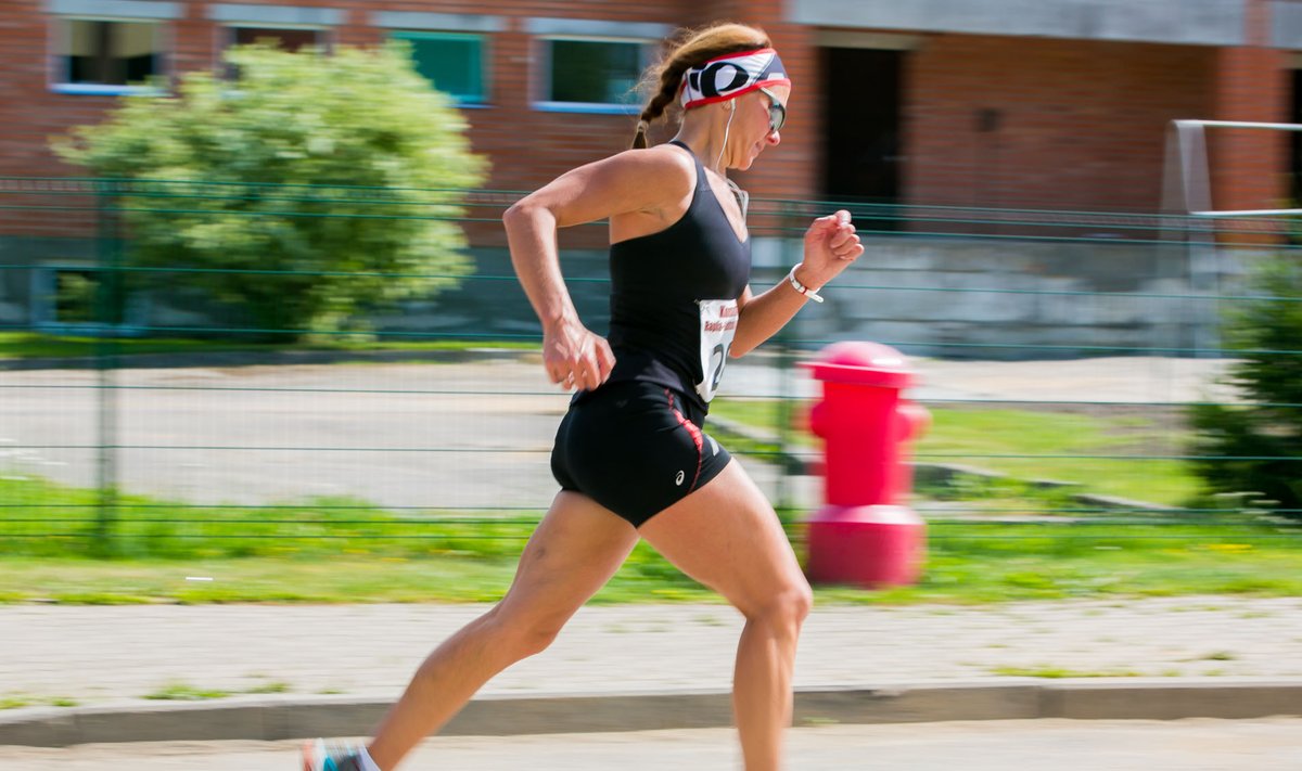 Selleks et pikki distantse hästi joosta, tuleks tervisesportlasel ka lühemaid läbida. Nii treenib kiirust.