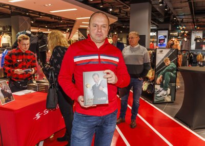 SPORDIREPORTER Lembitu Kuuse (1950-2017) legendaarsemate otsereportaažide hulka loetakse pikki ülekandeid Tartu maratonilt, Tour de France'ilt, samuti Salt Lake City ja Torino OMilt. "Ainest" reportaažiks andis ka jalgrattur Jaan Kirsipuu, kellel on ette näidata neli etapivõitu Tour de France'ilt.