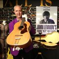 Пропавшая гитара Джона Леннона продана почти за $3 млн. Это самый дорогой музыкальный инструмент „Битлз“