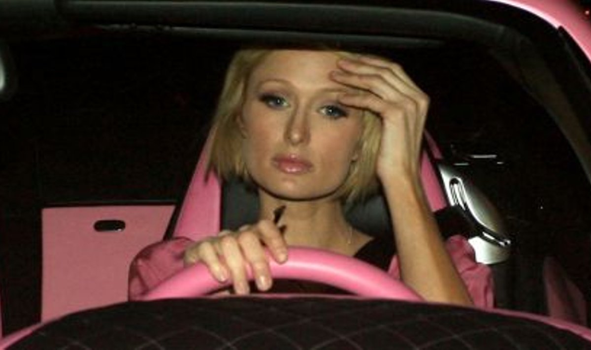 Paris Hilton munadest puhtas ning kriimuvabas autos